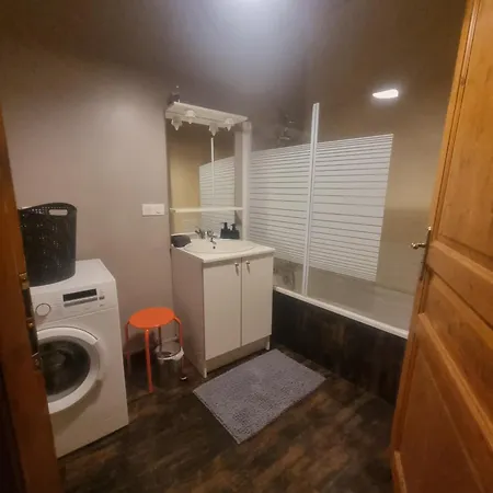 Le D'augusta Apartment *